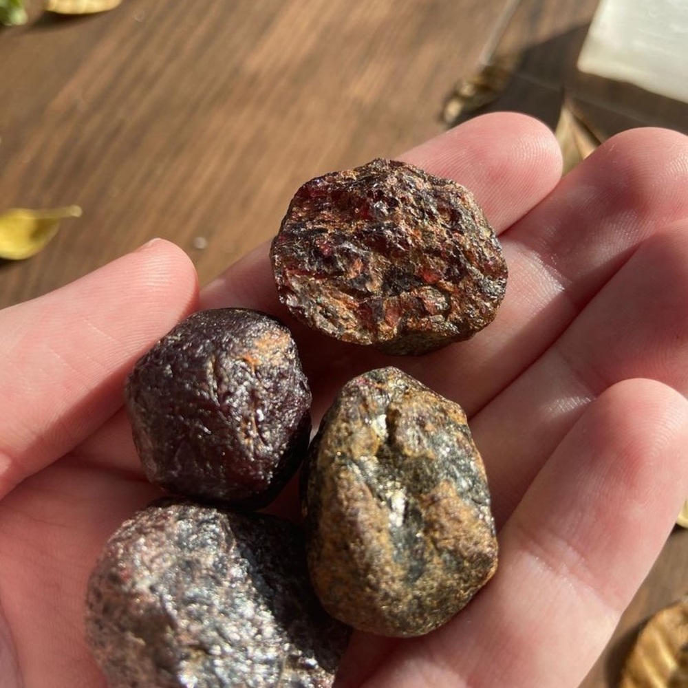 Pennsylvania native red garnet large pieces. Selenite NOT included!